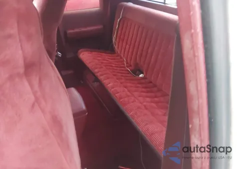 1992 Chevrolet Gmt-400 C1500 z USA, uszkodzony, nr VIN 2GCEC19K3N1193327